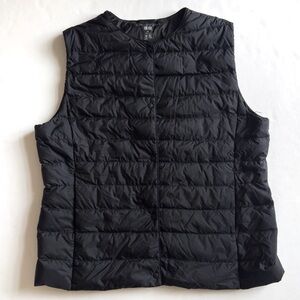 Uniqlo Ultra Light Down Puffer Vest Womens XL Black Quilted Packable Hiking Snap